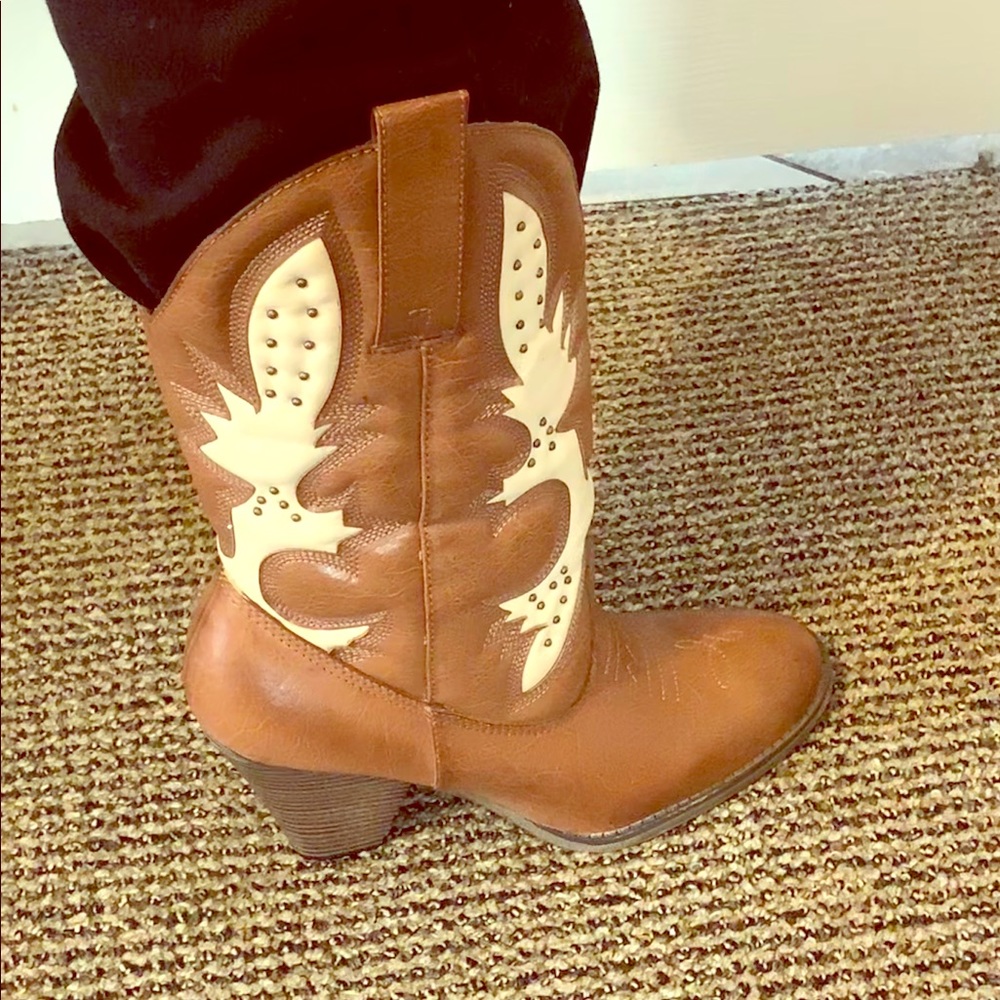 CLOSET CLEAN OUT SALE boots. Marcelle by JCP NIB
